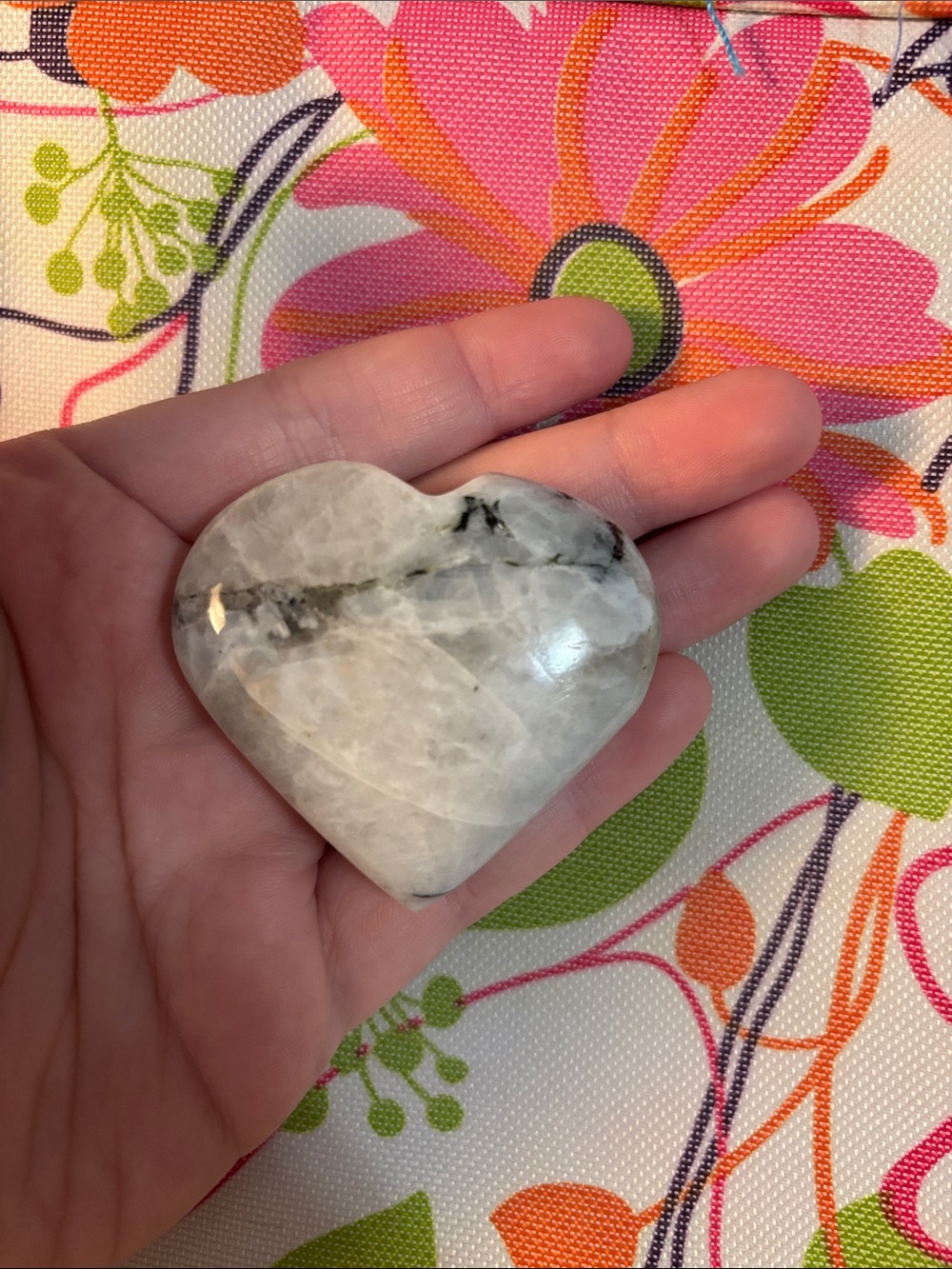 Moonstone heart with blue flash 💙